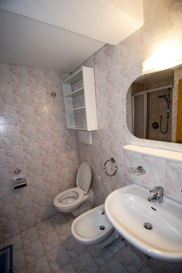 Apartments Heidenberger Delle Scuole Коле Изарко Екстериор снимка